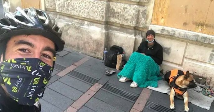 Coronavirus : ces bénévoles toulousains cuisinent et livrent des plateaux-repas aux sans-abri