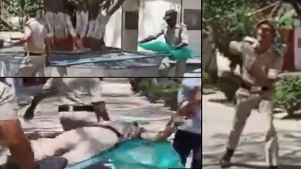 Fake News Buster : 07 "హెలికాఫ్టర్ నుంచి ప్రజలకు డబ్బులు జారవిడుస్తున్న ప్రభుత్వం" ఇందులో నిజమెంత ?