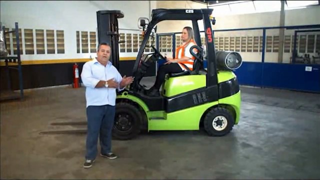 Como desligar um empilhador da maneira correta e segura