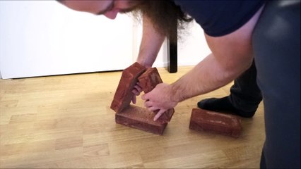 Making small structures with 3-4 bricks