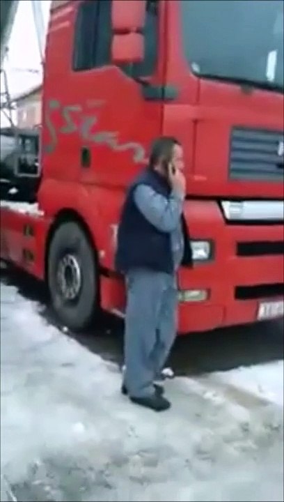 Pétard dans la poche du collègue... Mauvaise blague