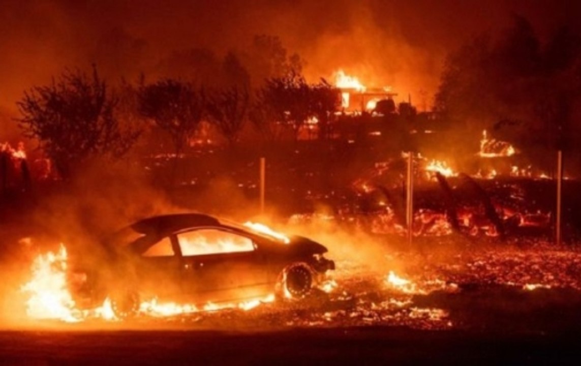California fires: Death toll jumps to 31, search for the missing continues