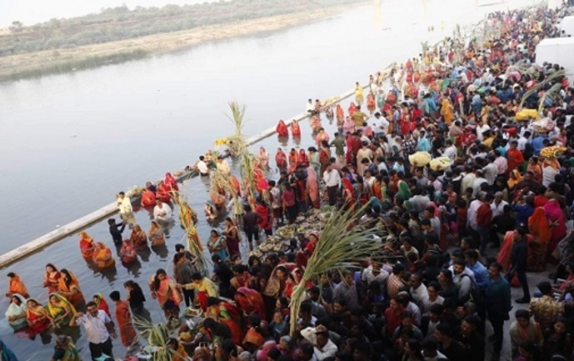 Chhath Puja: Devotees across country offer prayers to ‘Lord Surya’ for divine blessings