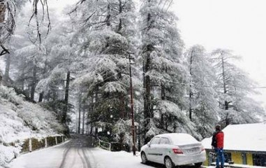 Heavy snowfall hits Jammu and Kashmir's Rajouri and Doda