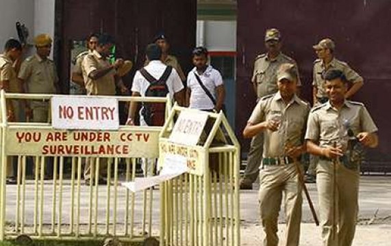 UP Police inspector killed during clashes over illegal slaughterhouses in Bulandshahr