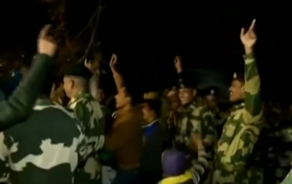 BSF jawans celebrate Lohri in Jammu