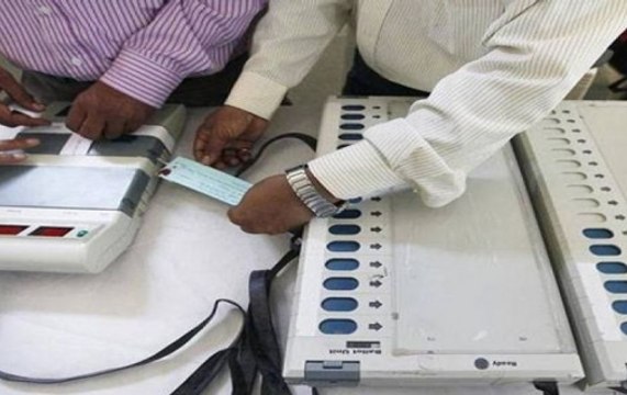 EVM hacking claims rake up political storm ahead of General Elections