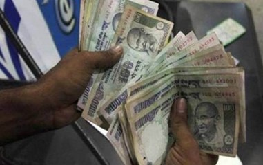 Madhya Pradesh: Medical staff demands bribe for delivery of patient