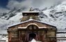 Uttarakhand: Fresh snowfall in Kedarnath attracts tourists