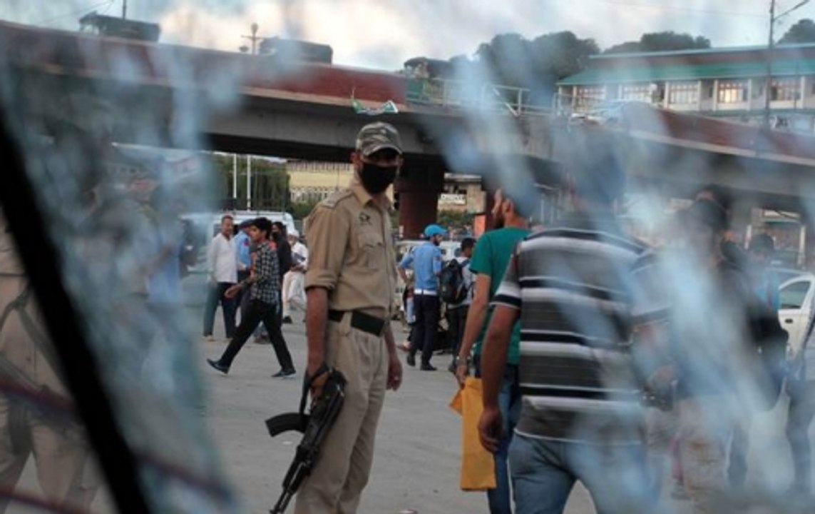 Jammu and Kashmir: Two cops injured after grenade attack at Srinagar