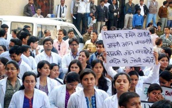 5 dead during two-day-long doctors' strike at Delhi's Safdarjung Hospital