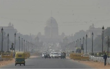 Delhi witnesses fog, air quality ‘very poor’