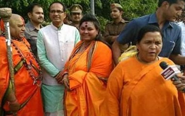 Hindu Mahasabha's Pooja Pandey, husband Shakun arrested