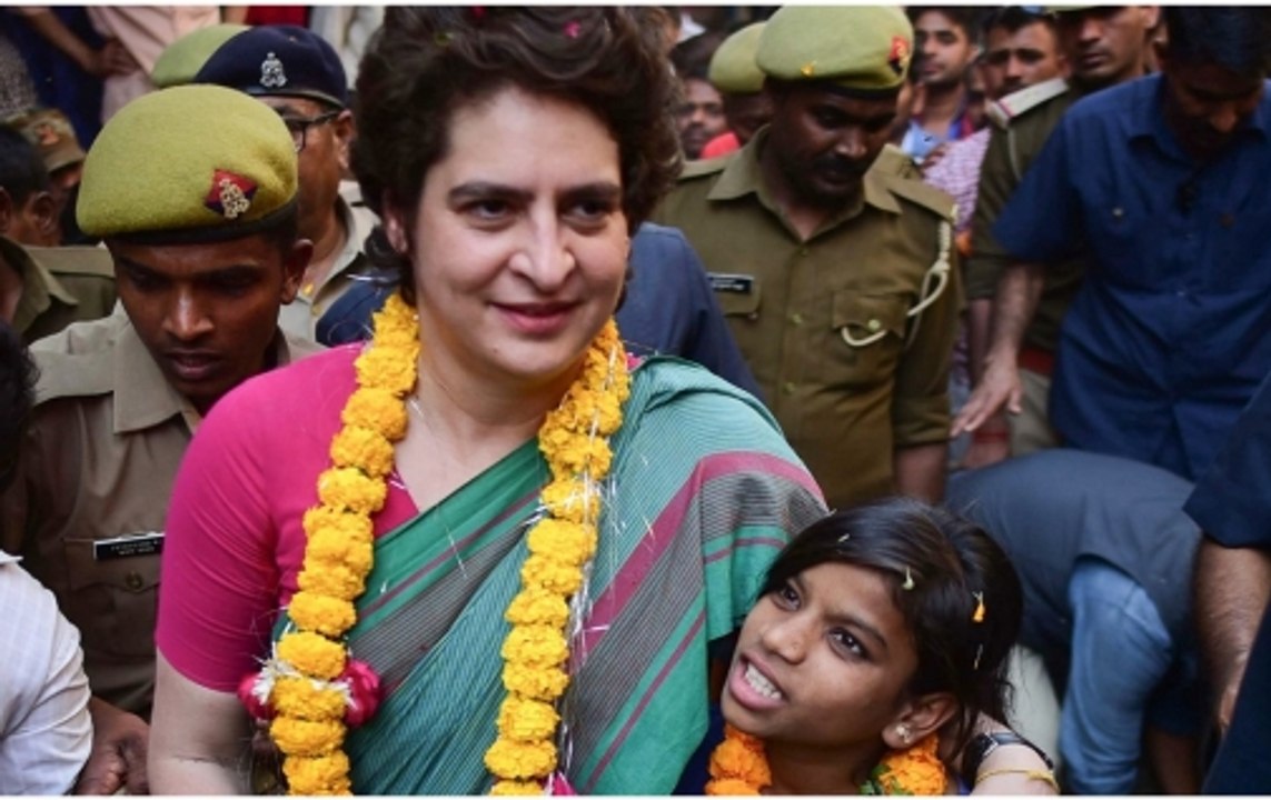 Amid campaigning, Priyanka Gandhi Vadra clicks selfie with toddler