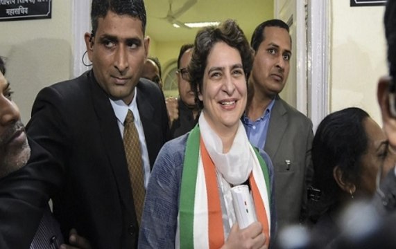 Priyanka makes her Twitter debut, gets over 100,000 followers in hours