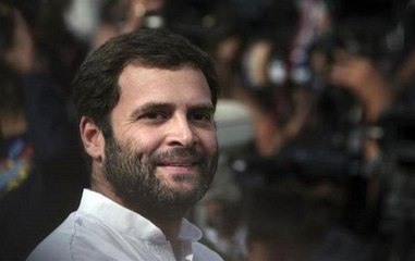 Cut 2 Cut: Rahul Gandhi takes injured journalist to hospital