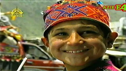 Hai Meri Sarzameen Roshan Suraj Banke { Elite Singers Of Pakistan } Arshad Mehmood *PTV Classics*