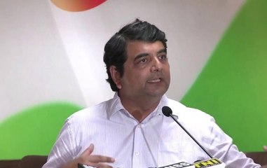 PM Modi posters at petrol pumps violate poll code: RPN Singh