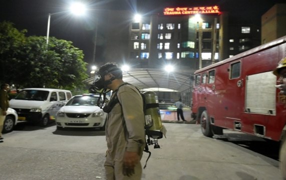 Panic spreads at AIIMS Delhi as fire breaks out at Trauma Centre