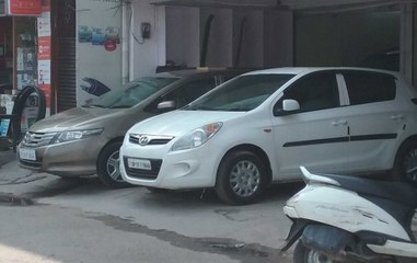 Watch: Car driven for 2 km with man clinging on bonnet in Ghaziabad