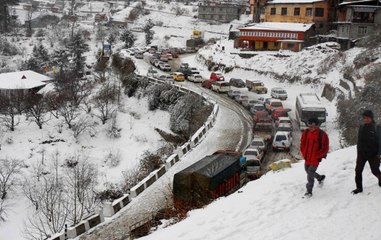 Fresh snowfall in Uttarkashi, Chamoli; lowest temperature in 15 years