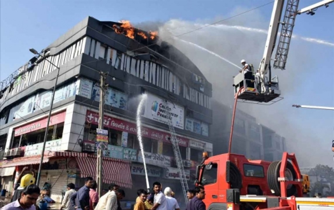 Surat Fire Accident: Viral video shows students...