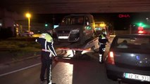 Polisin 'dur' ihtarına uymayan sürücü, iki lastiği olmayan araçla 15 kilometre kaçtı