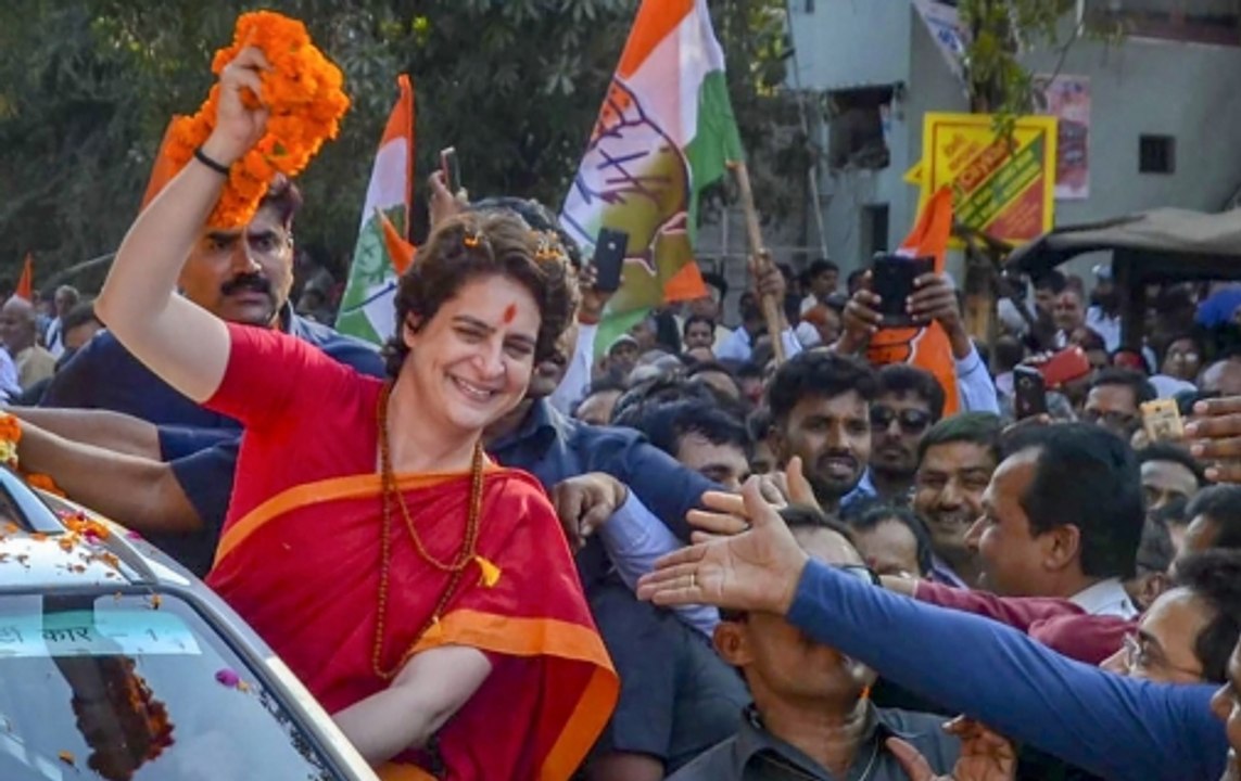 Polls Priyanka Gandhi Holds Massive Roadshow In Varanasi Video Dailymotion