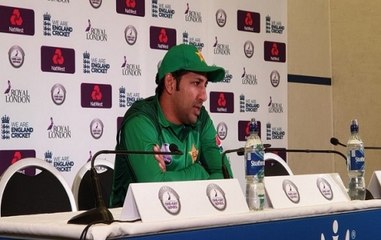 I won't be going back home alone, Sarfaraz warns Pakistan teammates