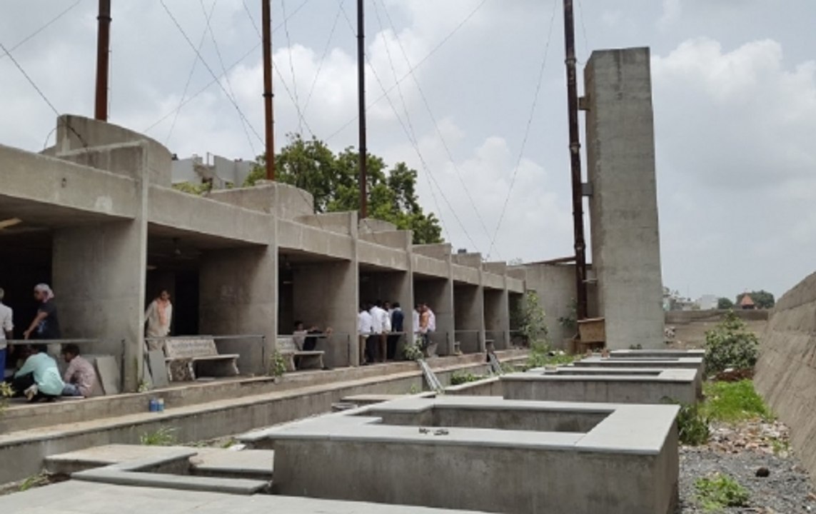 Lie Detector Test: Is coaching centre running at cremation ground?