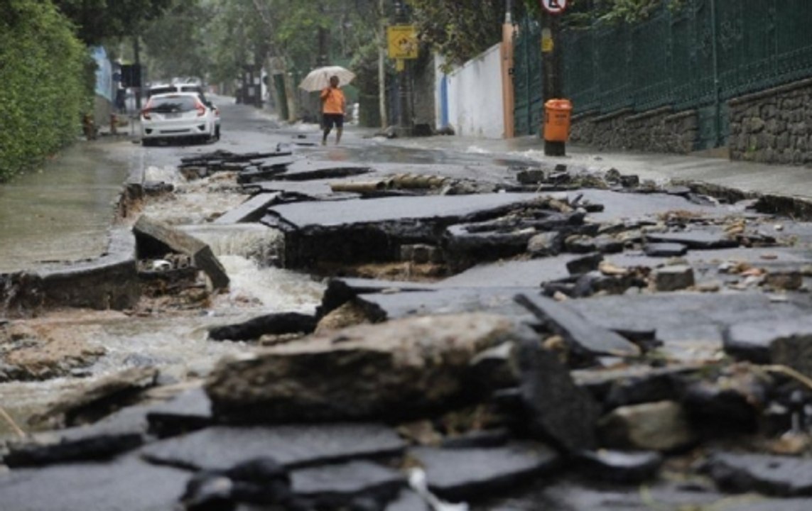 Land caves-in after pre-Monsoon rain in Mumbai’s Borivali