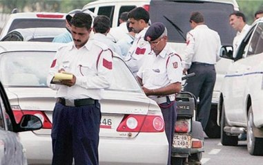 Watch: Woman attacks traffic police for stopping her scooty in Delhi