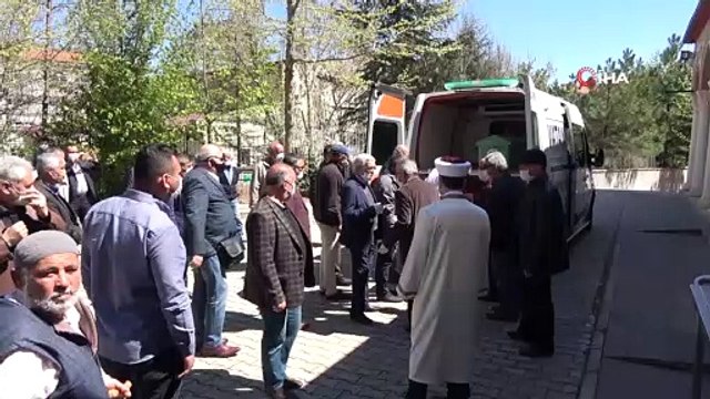 Türk Metal Sendikası Onursal Başkanı Mustafa Özbek toprağa verildi