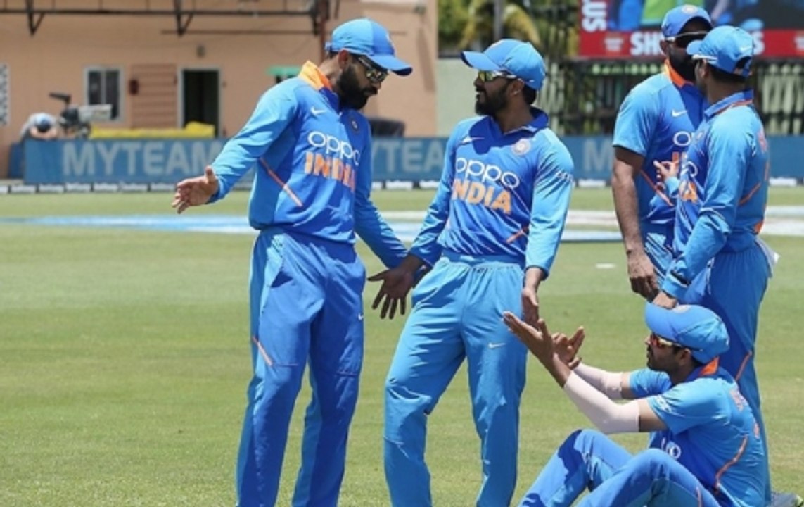 Watch: Indian skipper Virat Kohli, Chris Gayle dance on ground