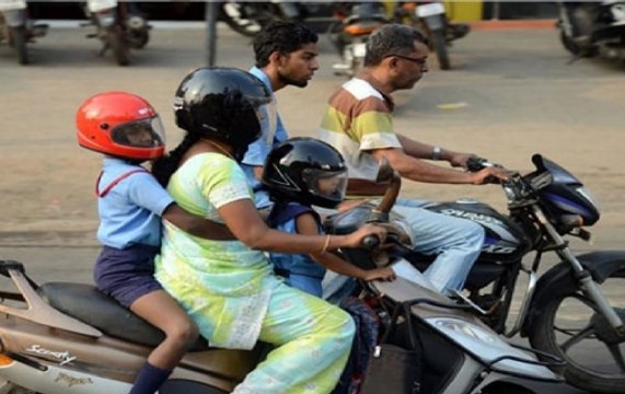 Watch: Cop praises woman, her little daughter for wearing helmets