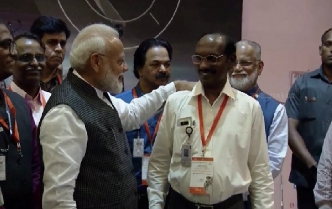 PM Modi Lauds ISRO Scientists After Moon Lander Loses Contact