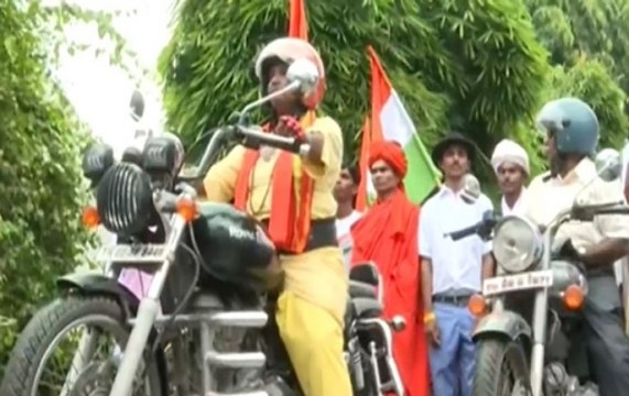 Mukhtar Abbas Naqvi Green Flags Bike Rally To Spread Message Of Unity