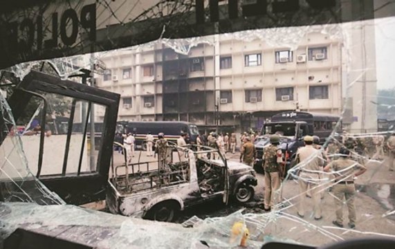 Lawyers, Police Clash At Delhi Court, Many Injured
