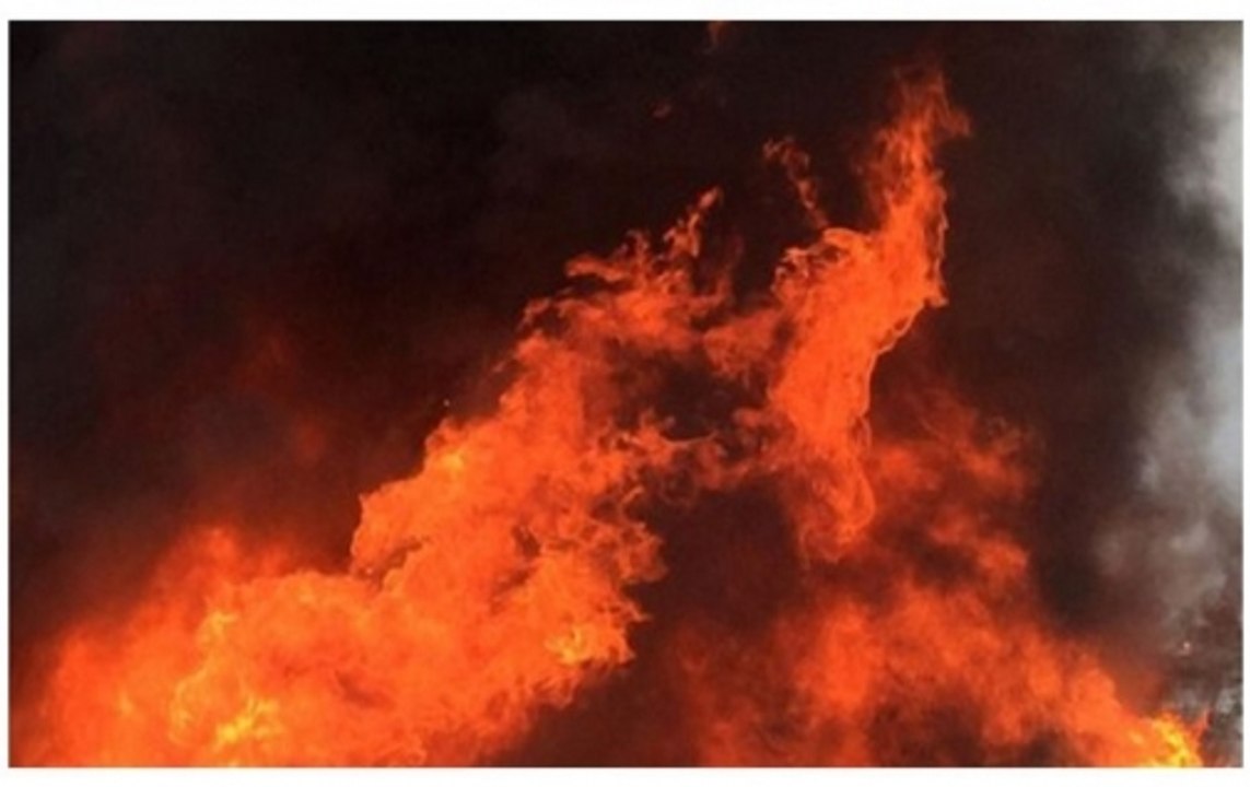 Fire Breaks Out In Busy Market In Lagos, Nigeria