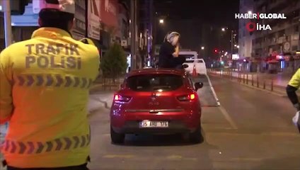 "Pes" dedirten olay! Alkollü yakalandılar, ortalığı birbirine kattılar