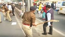 Unnao Case: Protesting Congress Workers Lathi-Charged in Lucknow