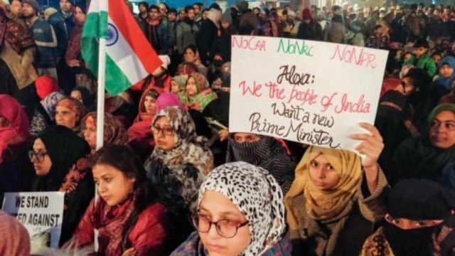 Delhi: Anti-CAA Protesters Open Roads For School Bus In Shaheen Bagh
