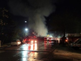 Halkalı'da yanan kağıt fabrikası 15 saat sonra kontrol altına alındı