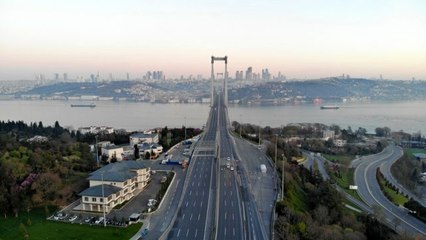 Kısıtlama nedeniyle 15 Temmuz Şehitler Köprüsü boş kaldı