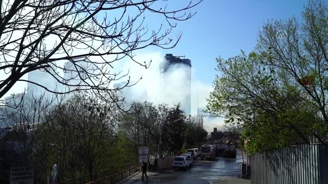 Kağıt fabrikasındaki yangın kontrol altına alındı