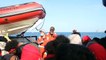 Corona-Krise: Flüchtlinge auf der "Alan Kurdi" wechseln auf größeres Schiff