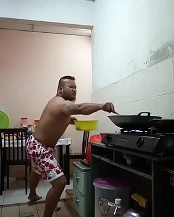 Coronavirus lockdown situation funny video making food