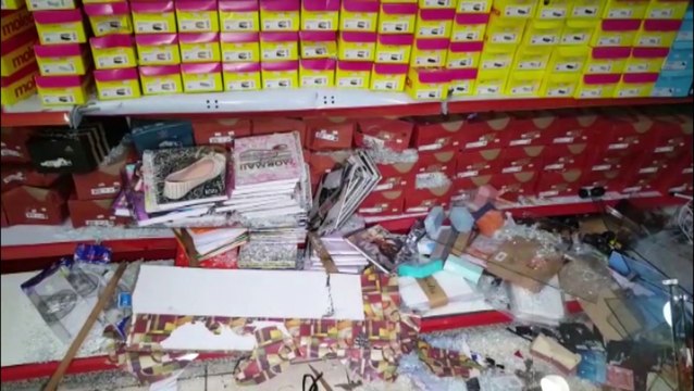 Carro furtado é usado para arrombar loja de roupas e calçados no Cascavel Velho