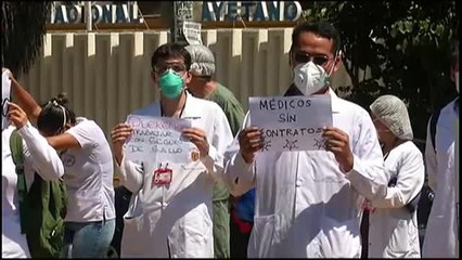 Protesta de sanitarios en Lima: "Somos grupo de riesgo y no nos pagan"