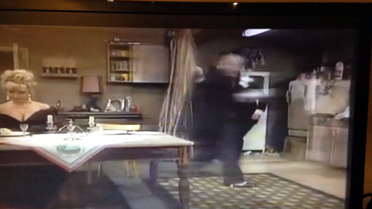 Eddie and Ritchie fighting behind a curtain - BOTTOM (with Japanese, Spanish, Swedish and Norwegian subtitles)